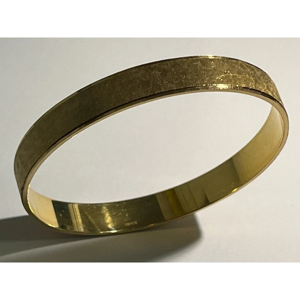 Vintage Napier Brushed Gold Tone Bangle Bracelet -‎ Diamond Cut - Signed